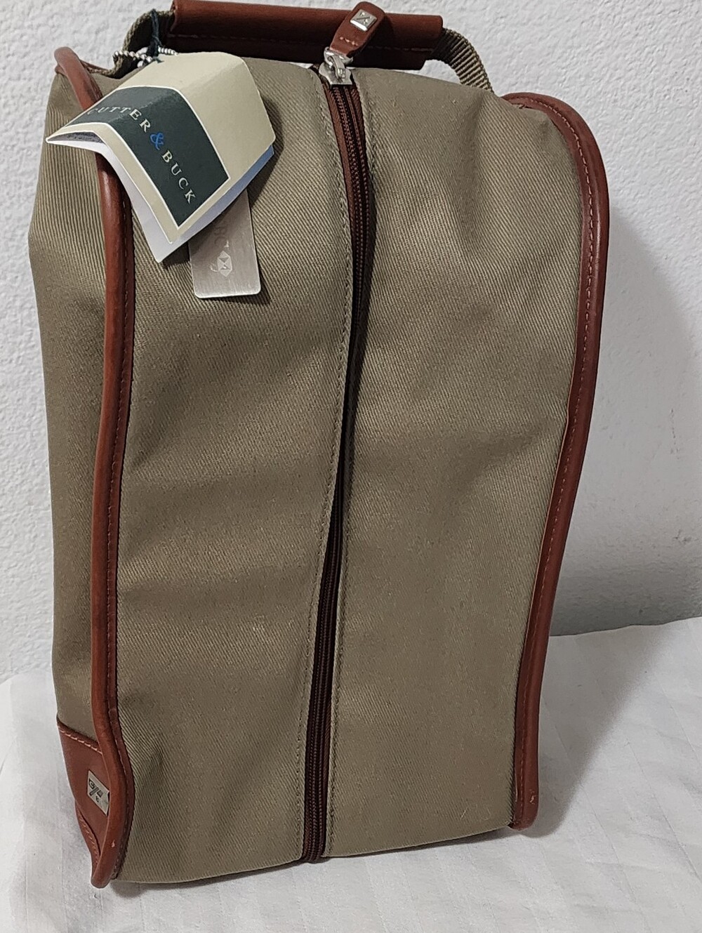 Cutter & Buck Canvas Toiletry Or Shoe Bag with Brown Trim